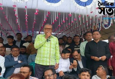 সাতক্ষীরায় বিশ্ববিদ্যালয় সহ বিভিন্ন  উন্নয়ন মূলক কাজ করবো পারুলিয়ায় আব্দুর রউফ