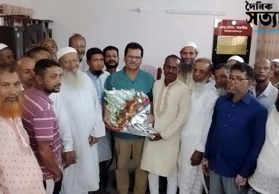 দেবহাটা-কালিগঞ্জ ভূমিহীন সংগ্রাম নতুন কমিটি গঠন জেলা পরিষদ প্রশাসকের সঙ্গে সাক্ষাৎ