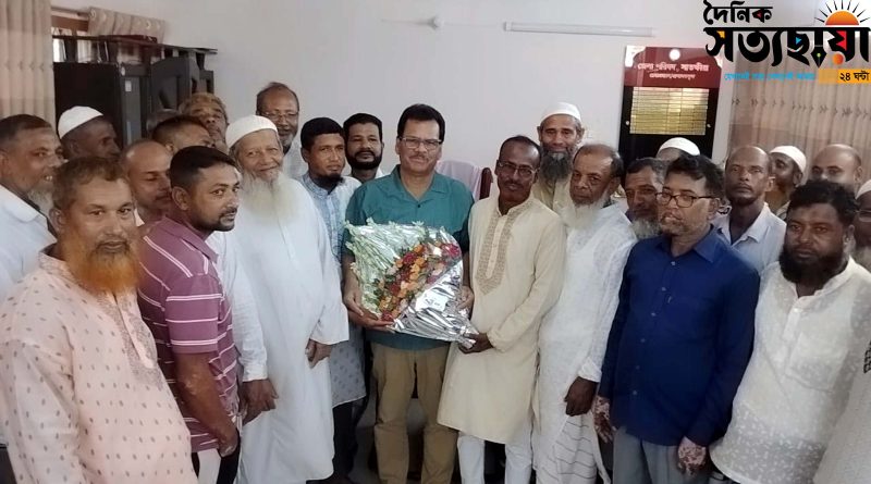 দেবহাটা-কালিগঞ্জ ভূমিহীন সংগ্রাম নতুন কমিটি গঠন জেলা পরিষদ প্রশাসকের সঙ্গে সাক্ষাৎ